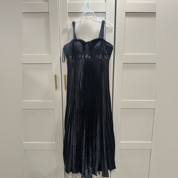 Black maxi gown/prom dress - Picture 1 of 6